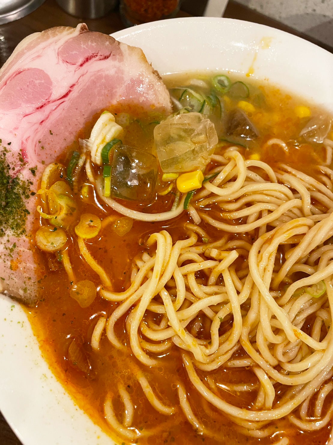 【五之神製作所】松菸美食,特色拉麵湯頭濃郁、麵條Q彈,叉燒肥瘦適中! - 第13張圖