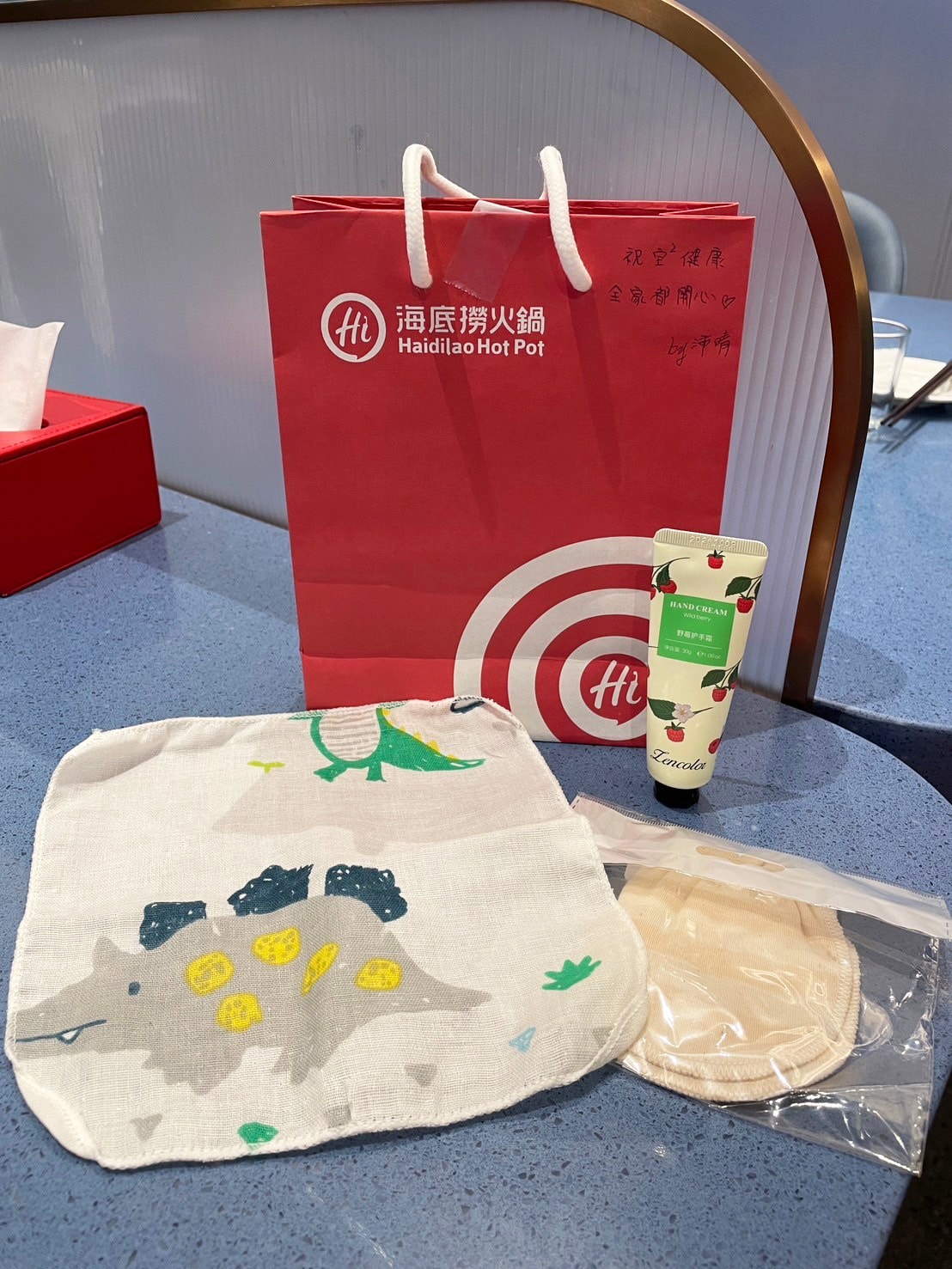 【海底撈火鍋-宏匯廣場】新莊網美風海底撈+嗨飲Hi-in,讓你吃喝一次滿足 - 第11張圖