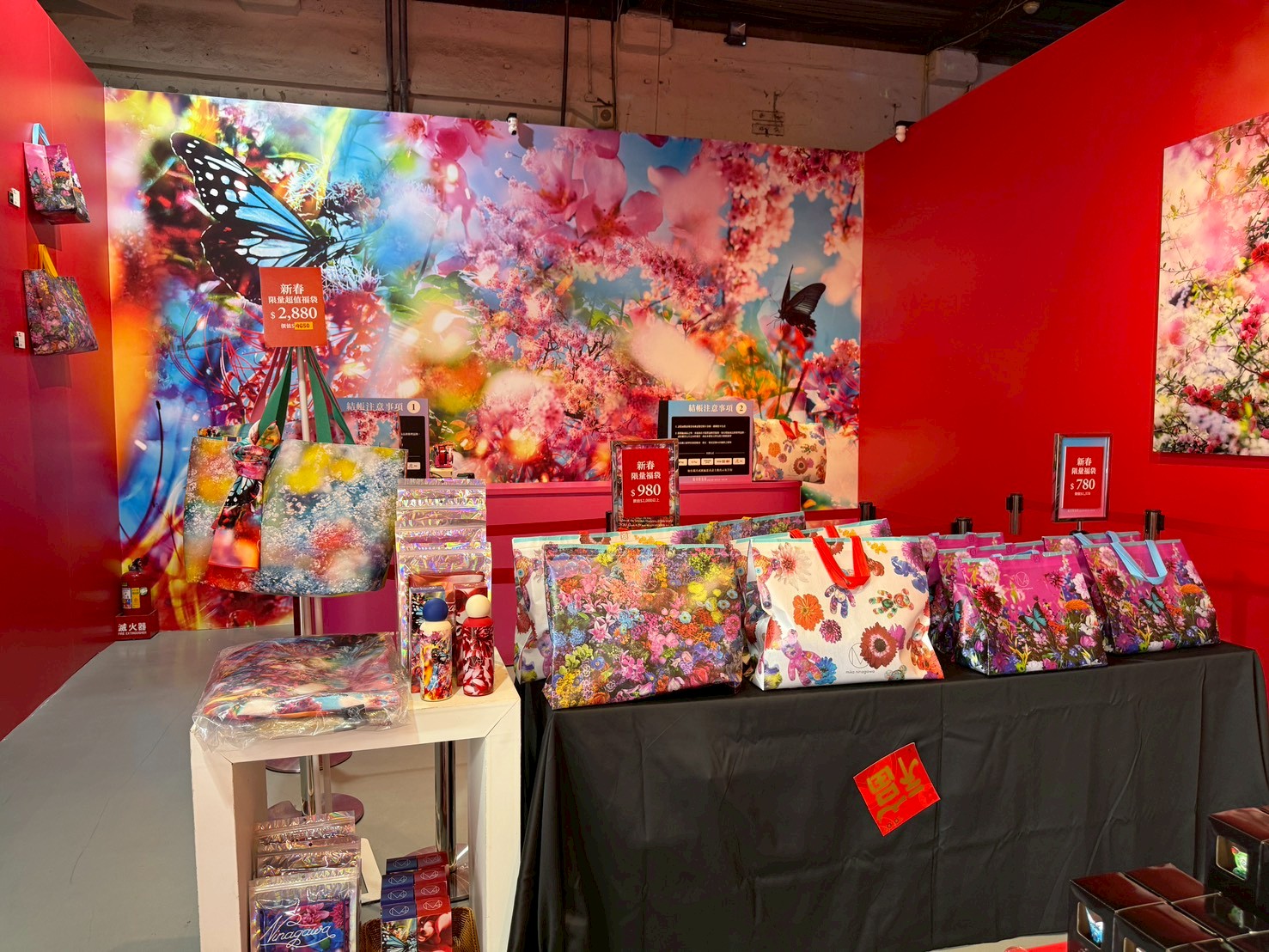 台北展覽推薦｜蜷川實花展華山拍照攻略，夢幻到捨不得離開