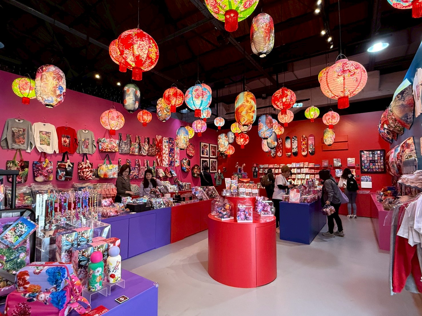 台北展覽推薦｜蜷川實花展華山拍照攻略，夢幻到捨不得離開